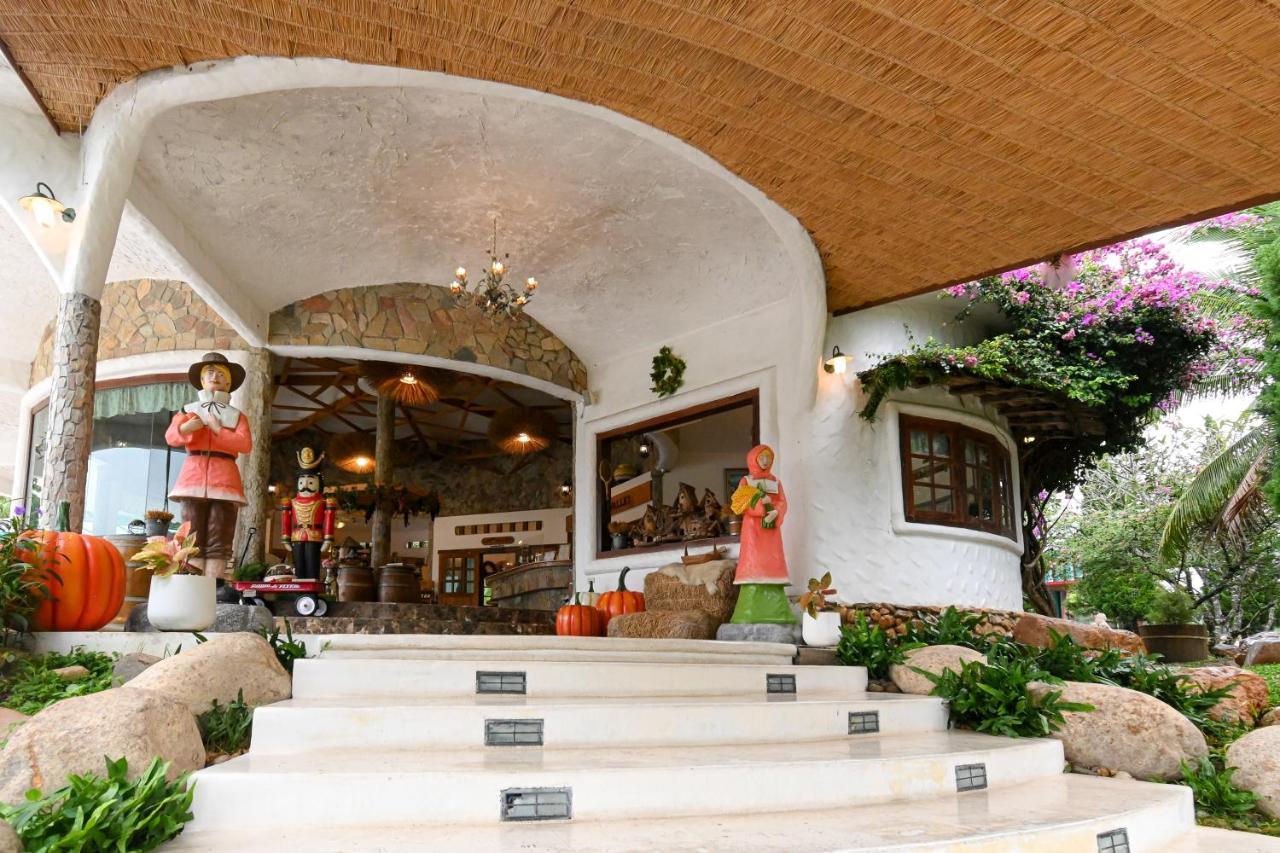 Swiss Valley Hip Resort Suan Phueng Ngoại thất bức ảnh