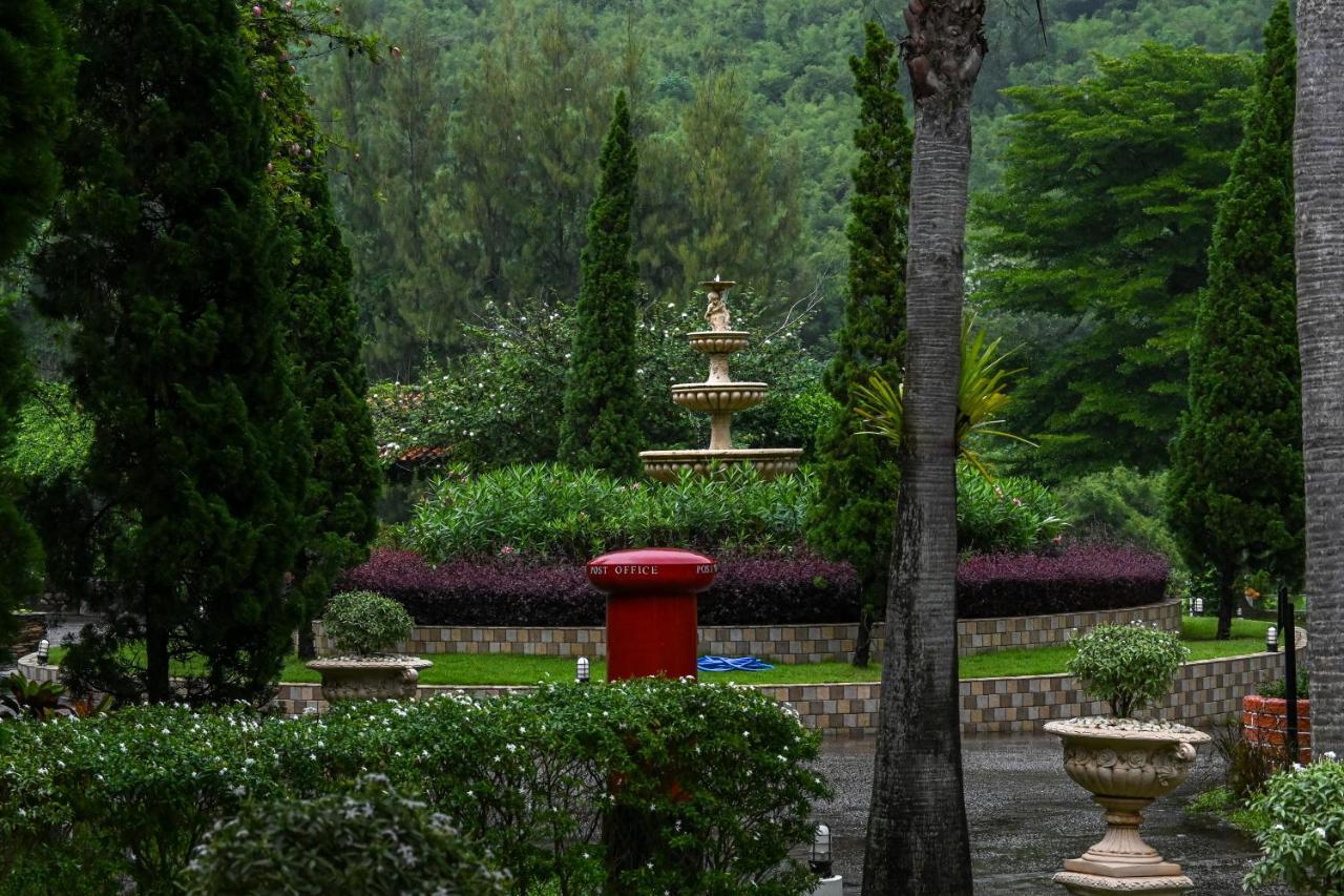 Swiss Valley Hip Resort Suan Phueng Ngoại thất bức ảnh
