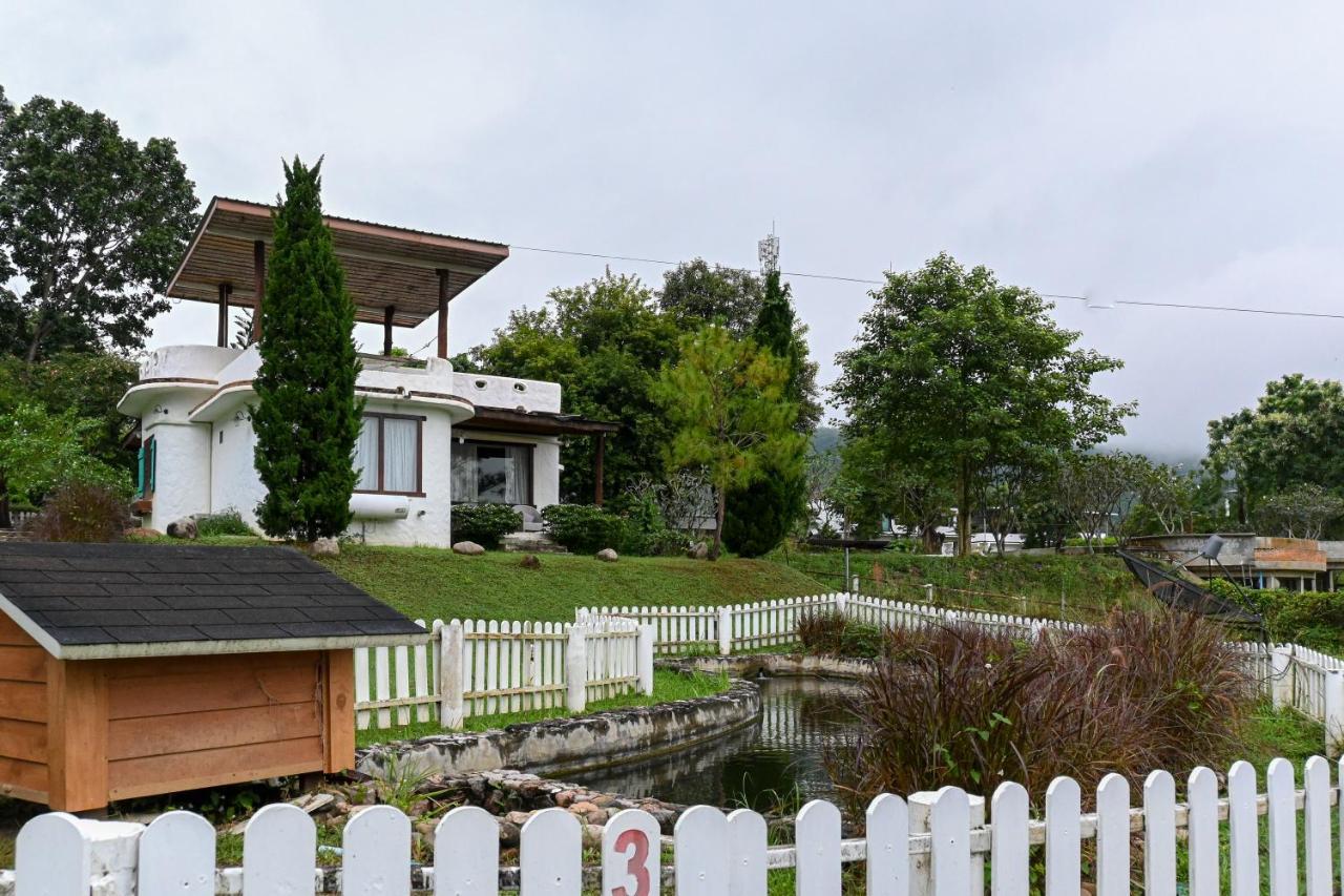 Swiss Valley Hip Resort Suan Phueng Ngoại thất bức ảnh