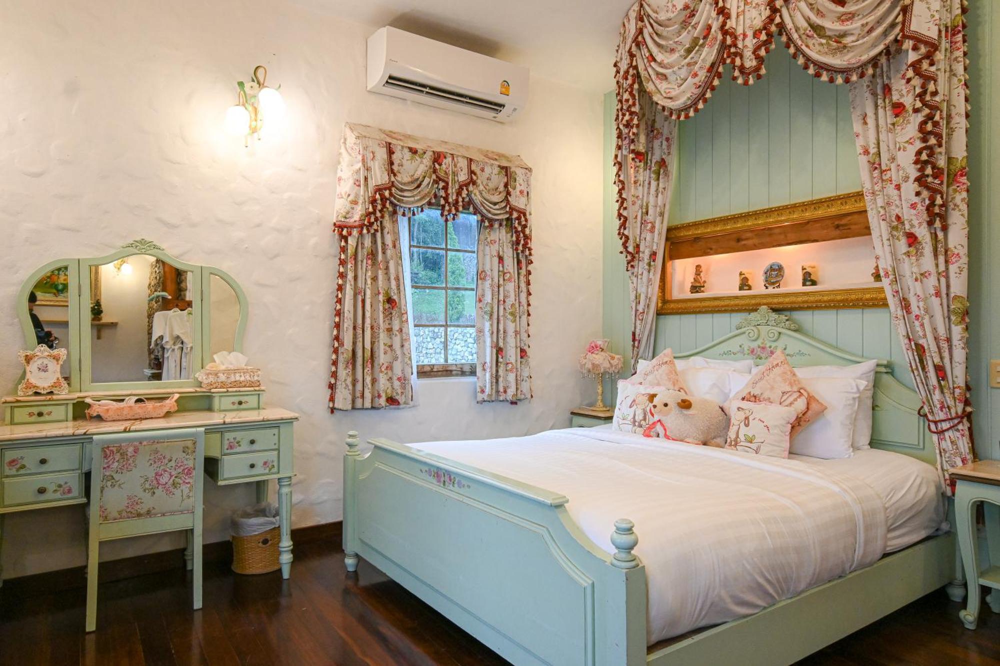 Swiss Valley Hip Resort Suan Phueng Phòng bức ảnh