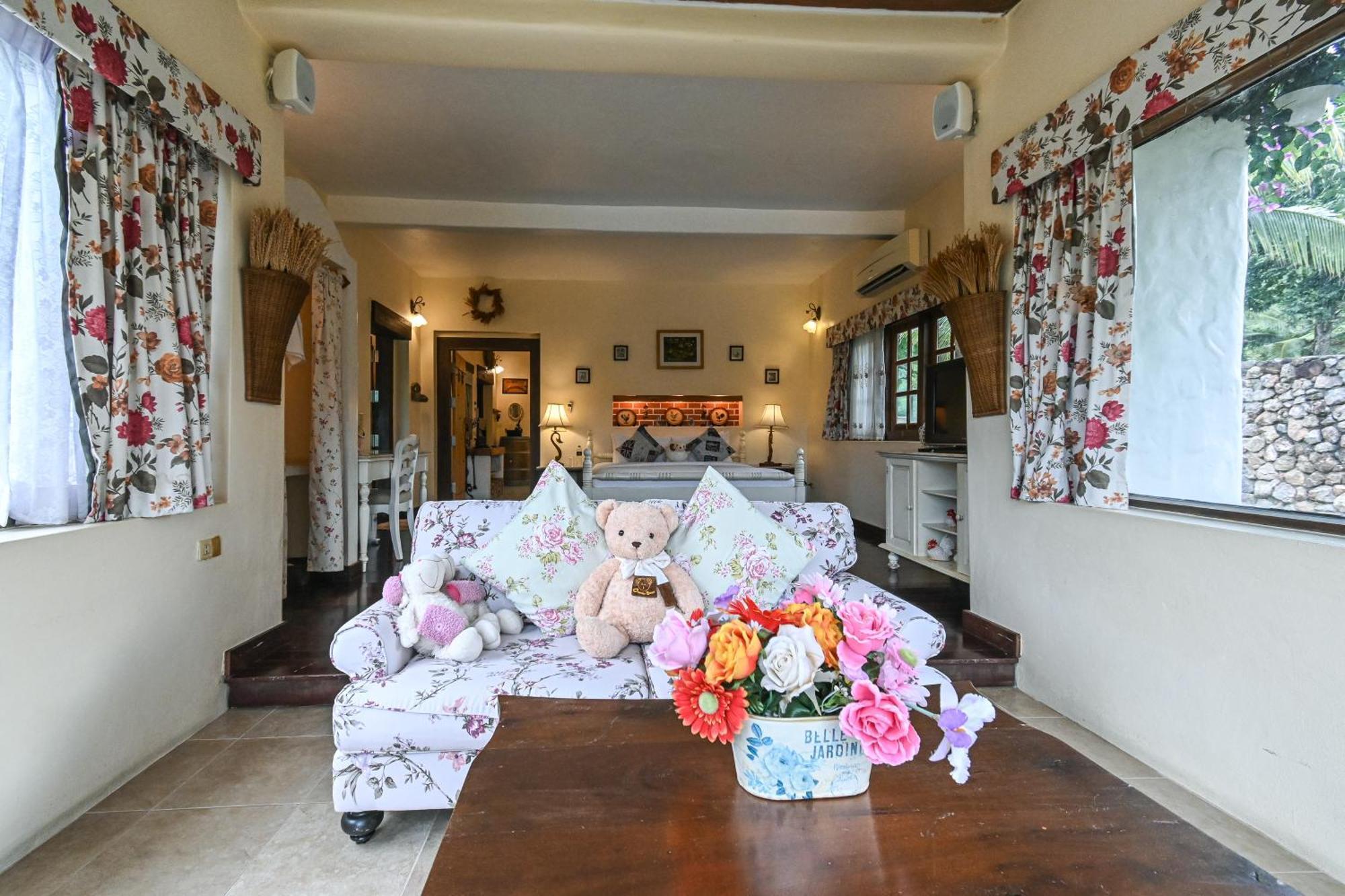 Swiss Valley Hip Resort Suan Phueng Phòng bức ảnh